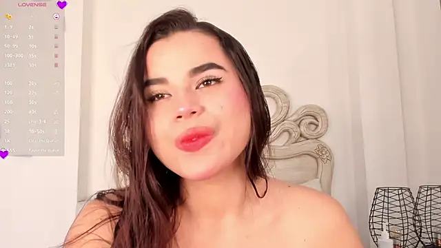 Snapshot of Victoria_vallejo_ chatting on March 16, 2025, 2:55 pm Victoria vallejo  online show from March 16, 2025, 2:55 pm