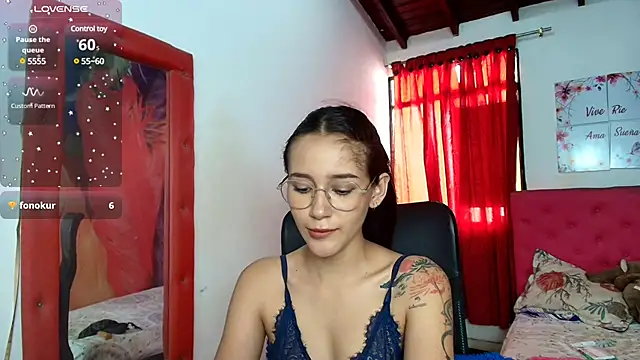 miley blue  online show from March 8, 2025, 7:20 pm