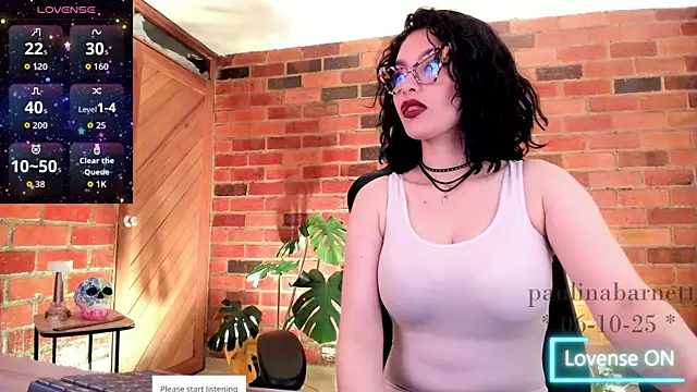 Snapshot of paulinabarnett- chatting on October 6, 2025, 8:23 am paulinabarnett- online show from October 6, 2025, 8:23 am