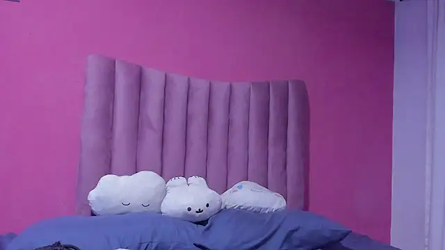 Snapshot of JustiinJazmin chatting on December 20, 2024, 1:36 am JustiinJazmin online show from December 20, 2024, 1:36 am