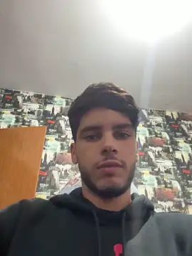 Snapshot of 2DemetCCoop2 chatting on November 16, 2025, 12:55 pm 2DemetCCoop2 online show from November 16, 2025, 12:55 pm