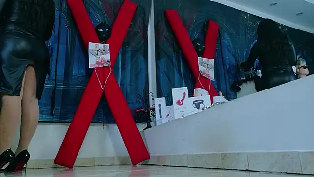 MeliizaQueen online show from April 14, 2026, 12:55 pm