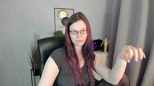 emmaxDelight online show from March 30, 2026, 5:36 pm