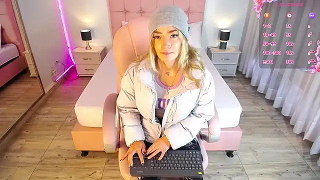 zoe jones13 online show from February 13, 2025, 11:50 am