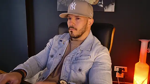 AngeloEric online show from March 21, 2026, 10:09 am