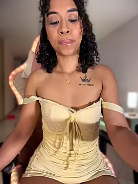 bella  honey online show from July 23, 2026, 1:30 am