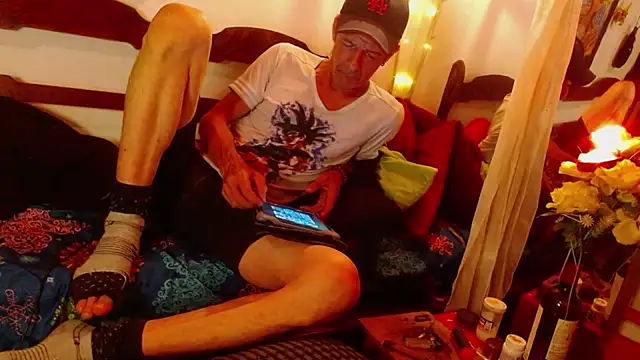 laye19 online show from February 12, 2026, 7:03 am