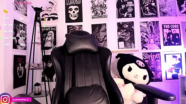 Lexyjoycce online show from November 7, 2025, 9:04 pm