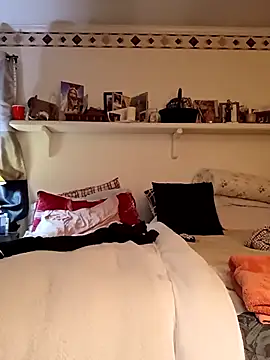 Snapshot of Hand69someguy chatting on March 8, 2025, 8:33 am Hand69someguy online show from March 8, 2025, 8:33 am