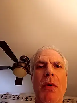 Snapshot of Hand69someguy chatting on March 9, 2025, 4:16 am Hand69someguy online show from March 9, 2025, 4:16 am