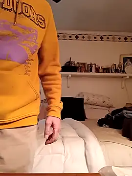 Snapshot of Hand69someguy chatting on March 14, 2025, 11:43 pm Hand69someguy online show from March 14, 2025, 11:43 pm