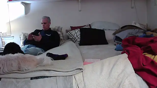 Hand69someguy online show from December 2, 2025, 2:39 am