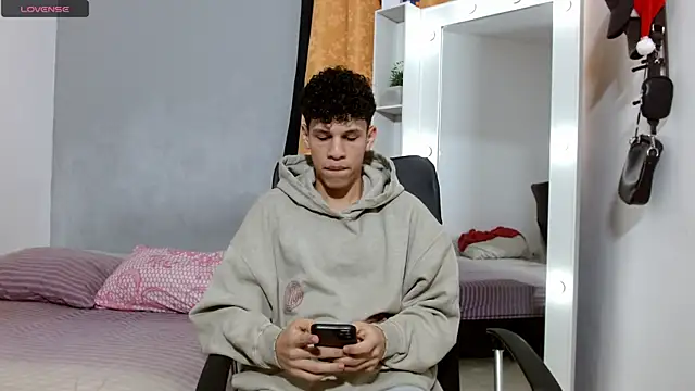 Snapshot of jeff_ross chatting on January 3, 2025, 8:11 pm jeff ross online show from January 3, 2025, 8:11 pm