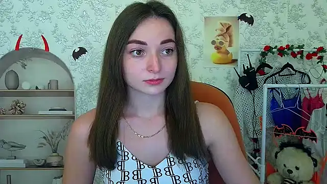 Snapshot of _Barbie_Kiss_ chatting on October 28, 2025, 2:20 pm Barbie Kiss online show from October 28, 2025, 2:20 pm