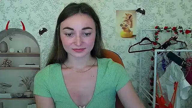 Snapshot of _Barbie_Kiss_ chatting on November 2, 2025, 5:37 pm Barbie Kiss online show from November 2, 2025, 5:37 pm