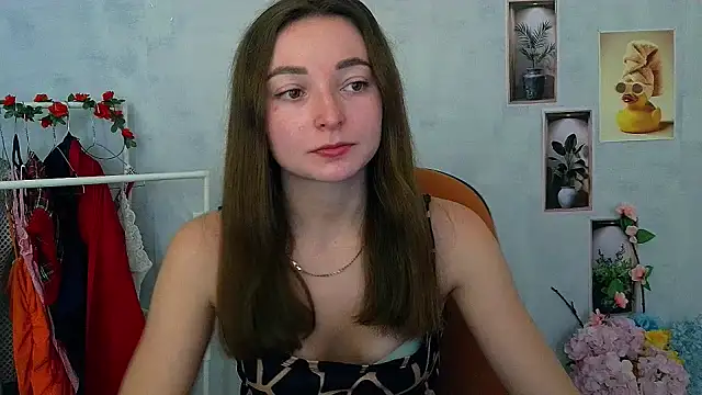 Snapshot of _Barbie_Kiss_ chatting on December 1, 2025, 12:21 pm Barbie Kiss online show from December 1, 2025, 12:21 pm