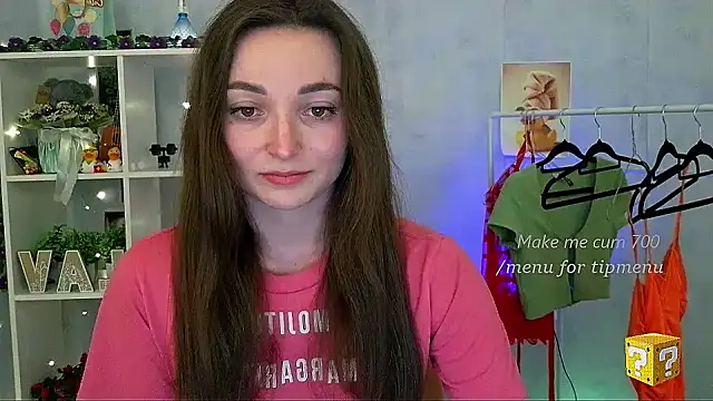 Snapshot of _Barbie_Kiss_ chatting on April 13, 2026, 1:05 pm Barbie Kiss online show from April 13, 2026, 1:05 pm