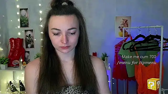 Snapshot of _Barbie_Kiss_ chatting on April 15, 2026, 1:29 pm Barbie Kiss online show from April 15, 2026, 1:29 pm