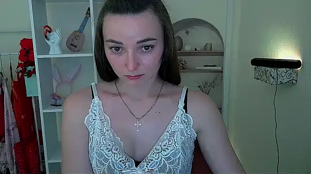  Barbie Kiss  online show from May 19, 2026, 3:07 pm