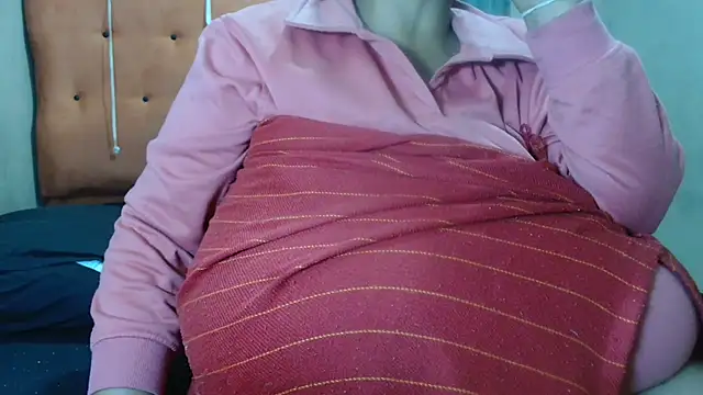 tinagiant online show from May 17, 2026, 5:38 am