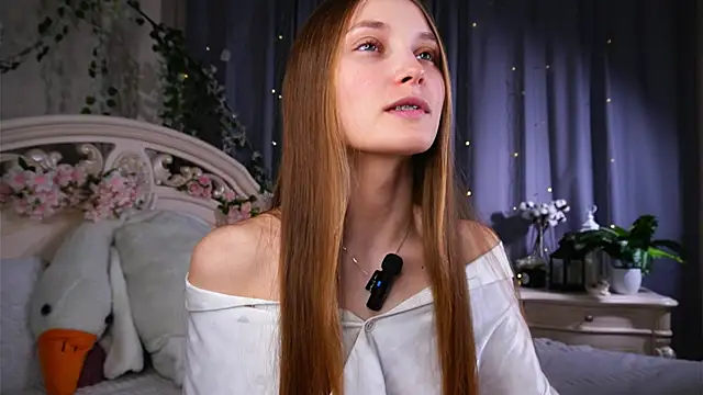 MonaEldon online show from March 27, 2026, 2:28 am