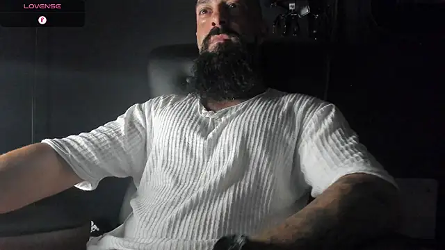 Snapshot of axxelrich_ chatting on September 17, 2025, 5:47 pm axxelrich  online show from September 17, 2025, 5:47 pm