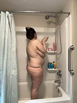 menaceswife online show from March 10, 2025, 3:52 pm