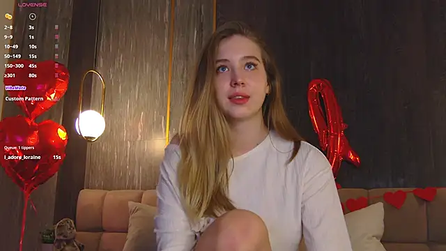 Snapshot of LoraineLuff chatting on February 21, 2025, 9:22 pm LoraineLuff online show from February 21, 2025, 9:22 pm