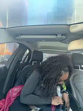 londonsfantasy online show from February 25, 2026, 9:02 pm