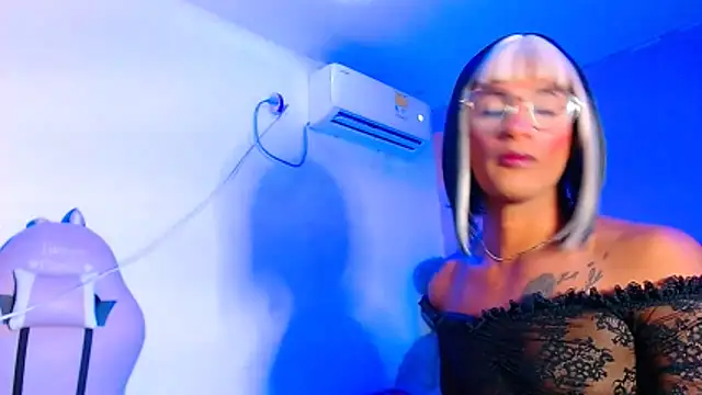 Snapshot of vanessa_nauthygirls chatting on March 2, 2026, 8:04 pm vanessa nauthygirls online show from March 2, 2026, 8:04 pm