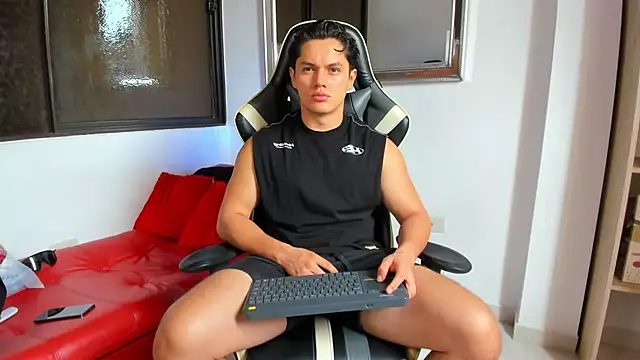 julian wallace online show from March 10, 2026, 1:05 pm