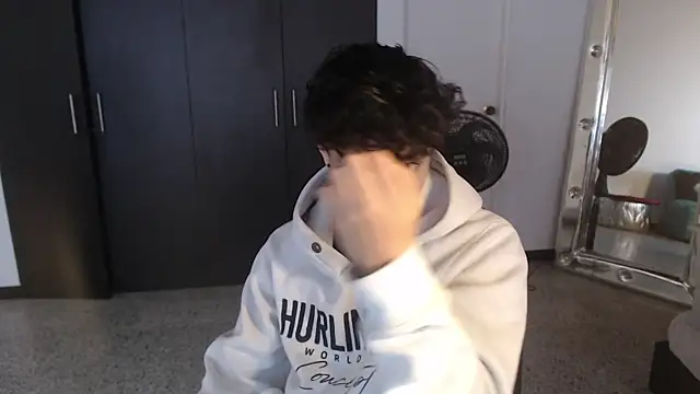 gojo satoru 18 online show from March 4, 2025, 11:40 am