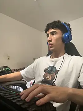 gojo satoru 18 online show from October 22, 2025, 5:13 pm