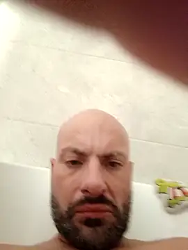 mobydick42085 online show from December 1, 2025, 3:44 am