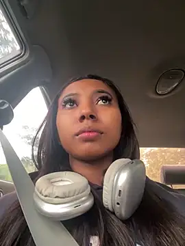 GabrielaLugo online show from December 14, 2025, 11:59 am