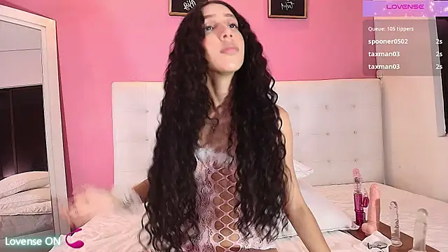 Snapshot of Beautifulskinny18 chatting on March 10, 2025, 1:56 am Beautifulskinny18 online show from March 10, 2025, 1:56 am
