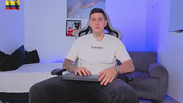 Yeiko Romero  online show from April 26, 2026, 10:35 am