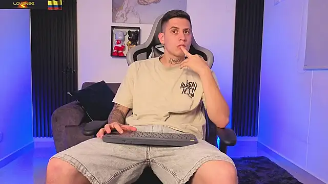 Yeiko Romero  online show from July 26, 2026, 10:16 pm