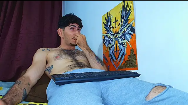 Thomass00 online show from October 28, 2025, 12:03 am