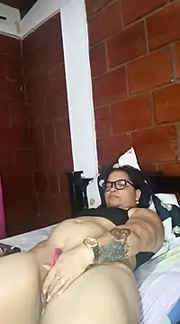 Snapshot of Sikiu_40 chatting on January 24, 2025, 5:53 am Sikiu 40 online show from January 24, 2025, 5:53 am