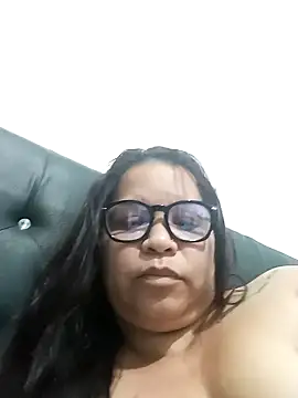 Snapshot of Sikiu_40 chatting on February 10, 2025, 6:53 am Sikiu 40 online show from February 10, 2025, 6:53 am