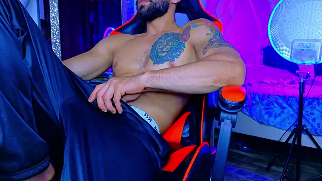 Rich boy01 online show from February 22, 2026, 3:21 pm