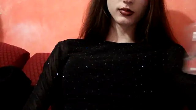 luniaitaliax3 online show from January 1, 2025, 12:21 am