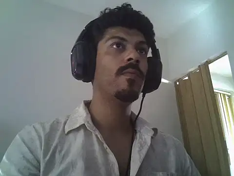 IIILCIII online show from May 4, 2026, 3:41 pm
