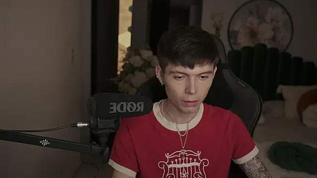 IsmaelRichardson online show from March 19, 2025, 5:52 am