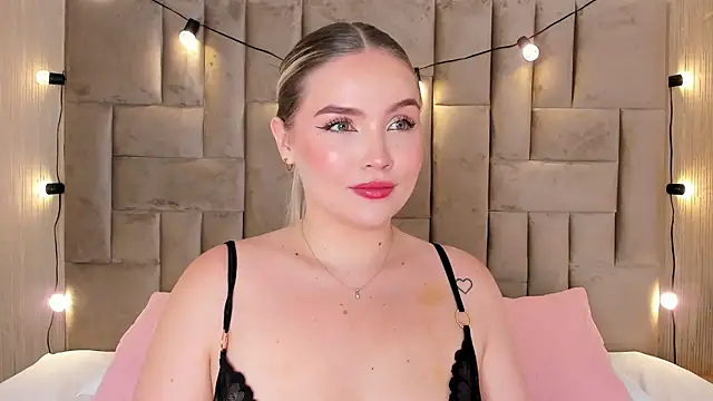 GaiaBaker online show from October 8, 2025, 4:37 pm