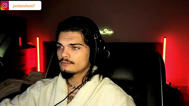 JordanShow online show from December 1, 2025, 1:21 am