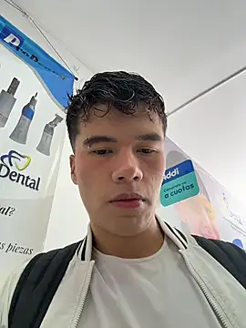 Snapshot of Logan_smith1 chatting on May 5, 2026, 3:42 pm Logan smith1 online show from May 5, 2026, 3:42 pm