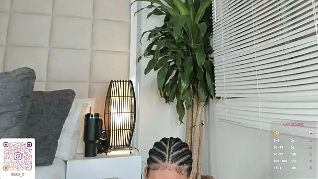 Snapshot of Nia_Bunny chatting on February 4, 2025, 5:12 pm Nia Bunny online show from February 4, 2025, 5:12 pm