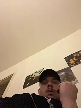 Snapshot of big_cock_is_back chatting on March 14, 2026, 1:55 am big cock is back online show from March 14, 2026, 1:55 am